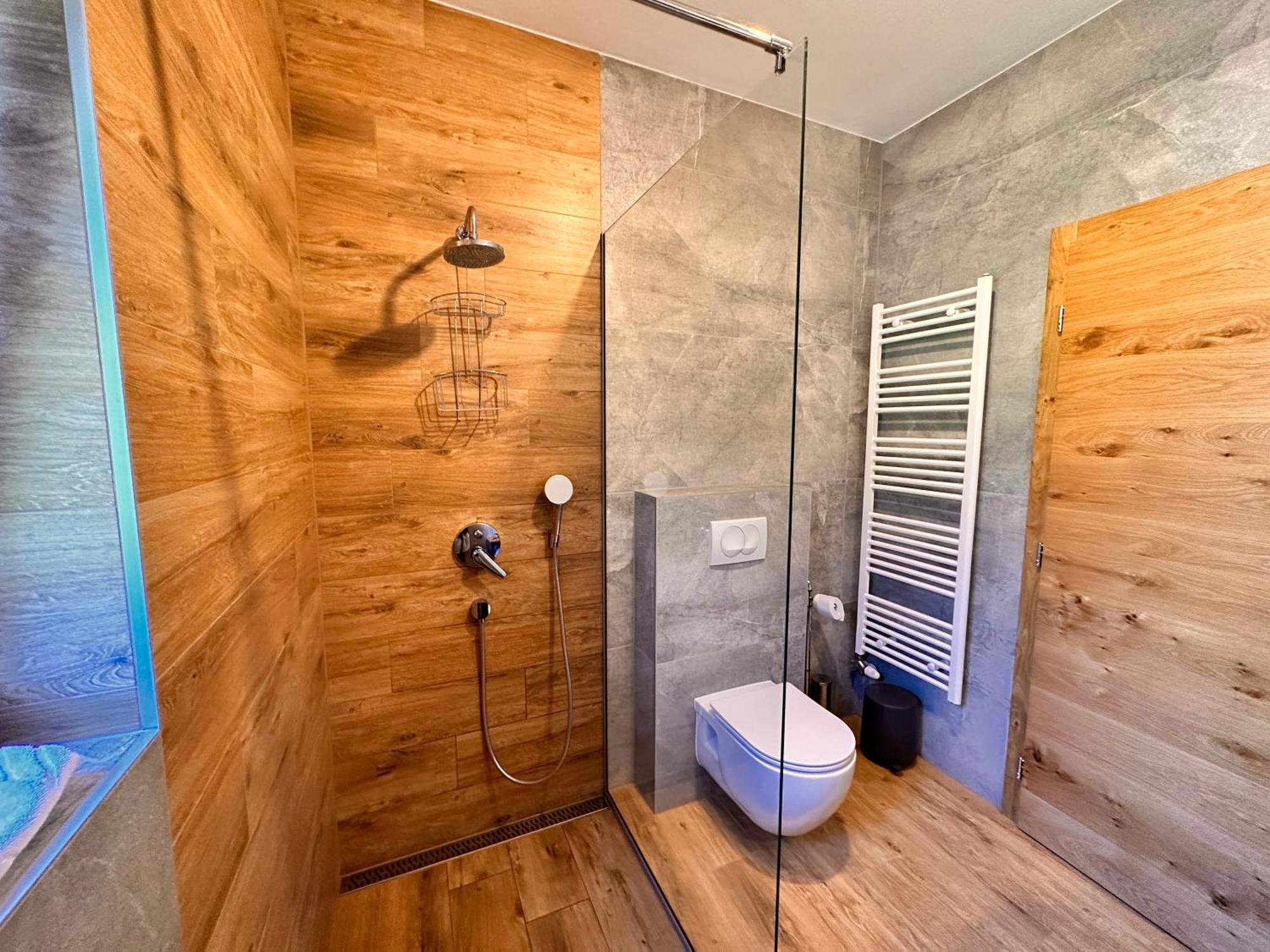 Boutique Villa Pearl Of Plitvice, Plitvice Lakes プリトビッチェ・セロ エクステリア 写真